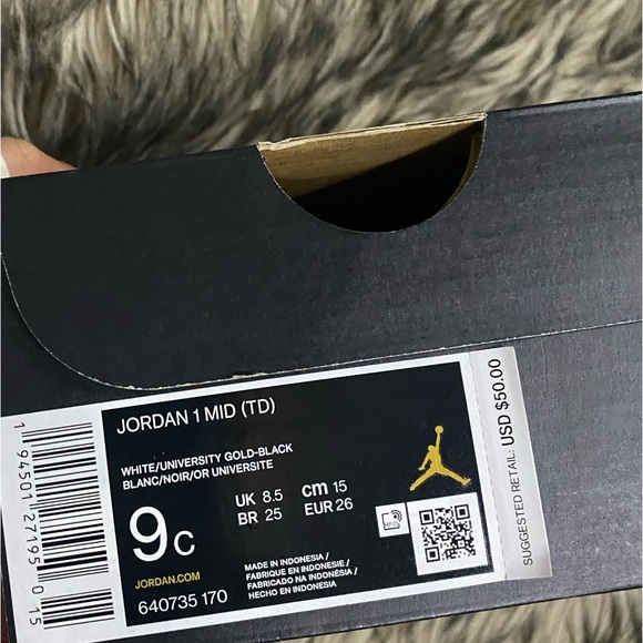 Kids Nikes 9C - Picture 4 of 4